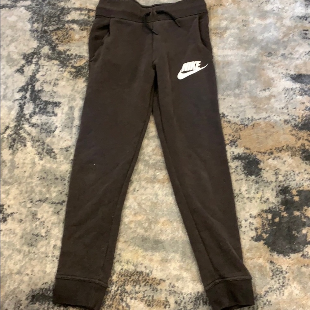 Girls Nike Jogger Pants